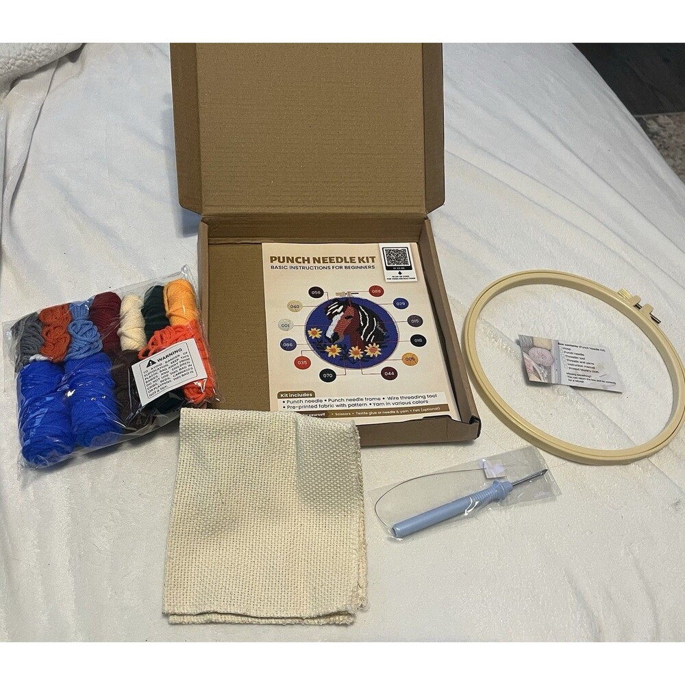 TEKWAVE Punch Needle Kit  w/ Yarn Hoop Needle Pattern Fabric Horse Pattern